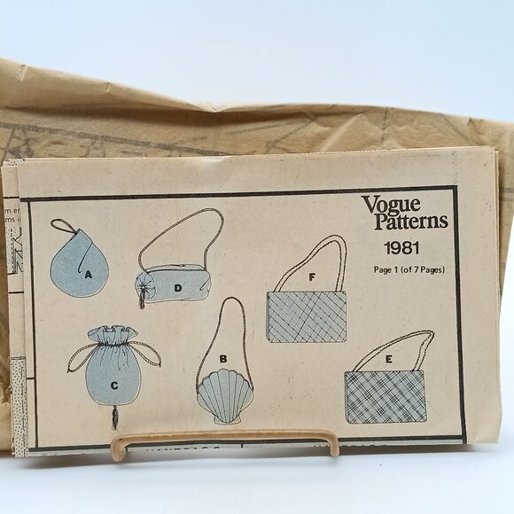 UNCUT Vintage Sewing PATTERN Vogue 1981, Ladies Evening Swingers 1970s Handbags - Picture 1 of 1